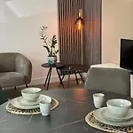 长阿科尔酒店 2*