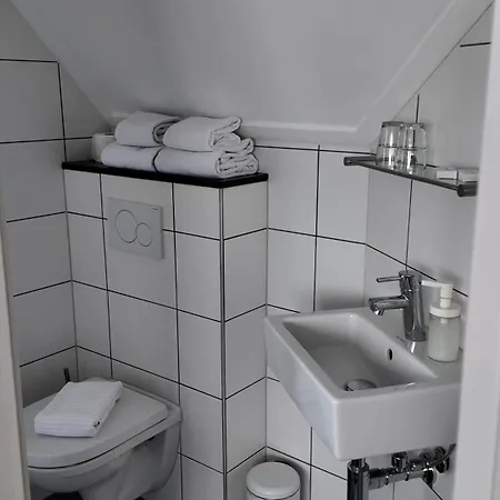De Lange Akker 2*