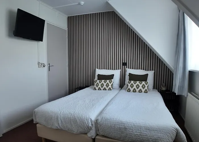 Hotel De Lange Akker 2*